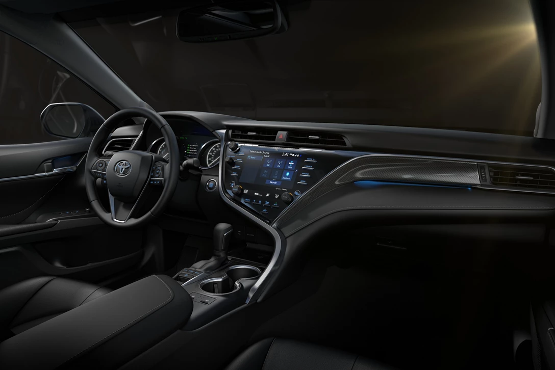 1594671-טויוט קאמרי החדשה (5).jpg