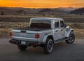 1640065-Jeep-Gladiator-2021-04.jpg
