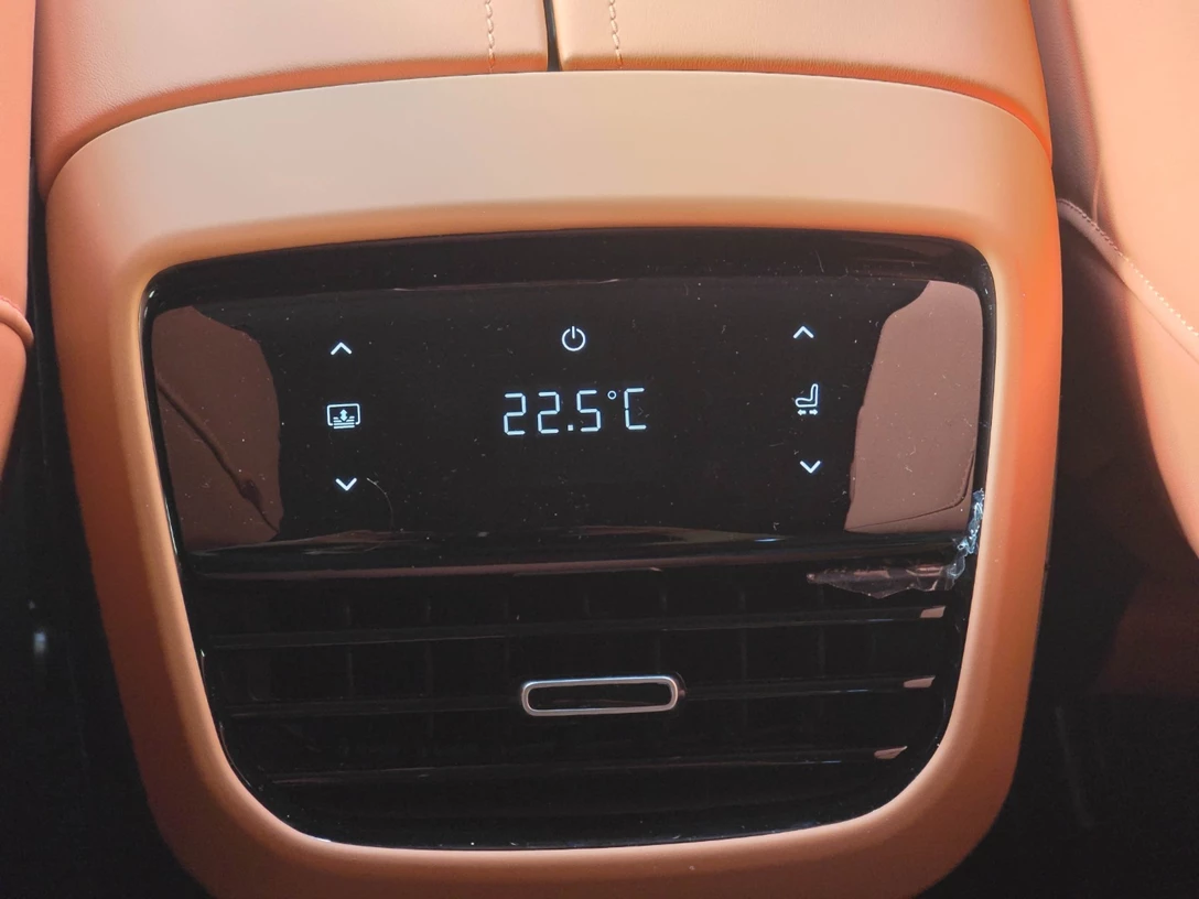 1705662-deepal (48).jpg