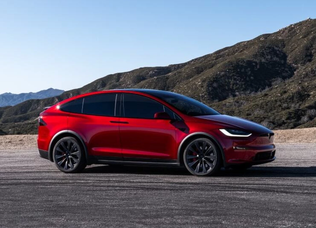1696794-Tesla-Model_X-2024-01.jpg