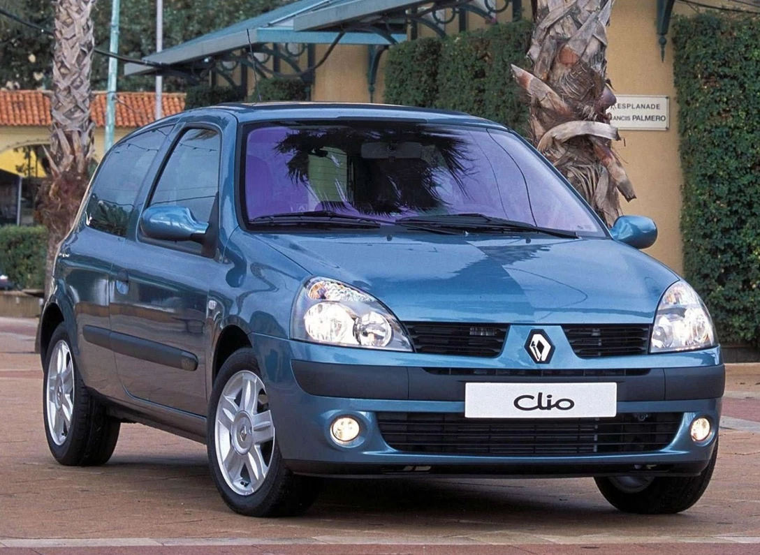 1600958-Renault-Clio_1.5_dCi-2004-1600-05.jpg