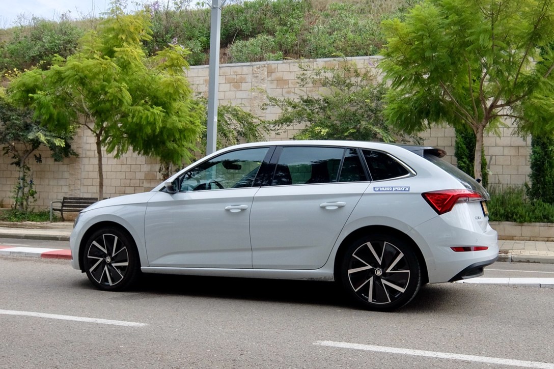 1638433-סקודה סקאלה 1.5 ל - 9.jpeg