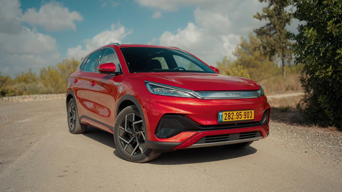 1672439-BYD ATTO 3.00_38_21_23.Still026 copy.jpg