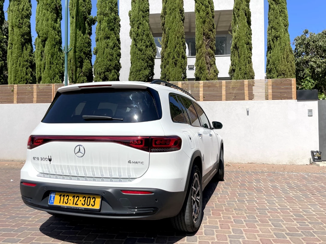 1667348-EQB - 17-min.jpg