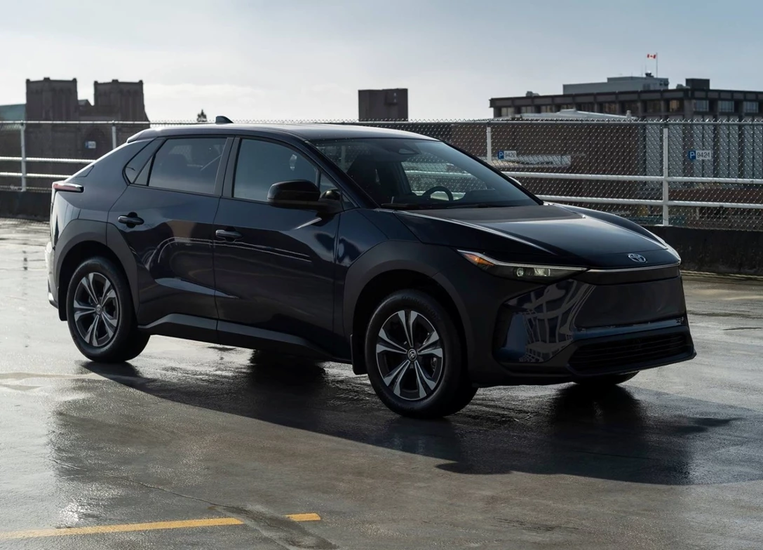 1696831-Toyota-bZ4X-2024-01.jpg