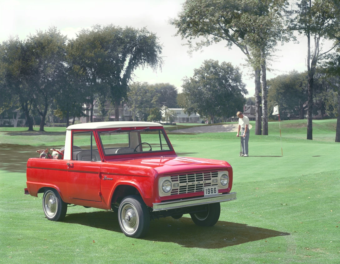 1665012-access-1966_ford_bronco_neg_cn3808_044.jpg