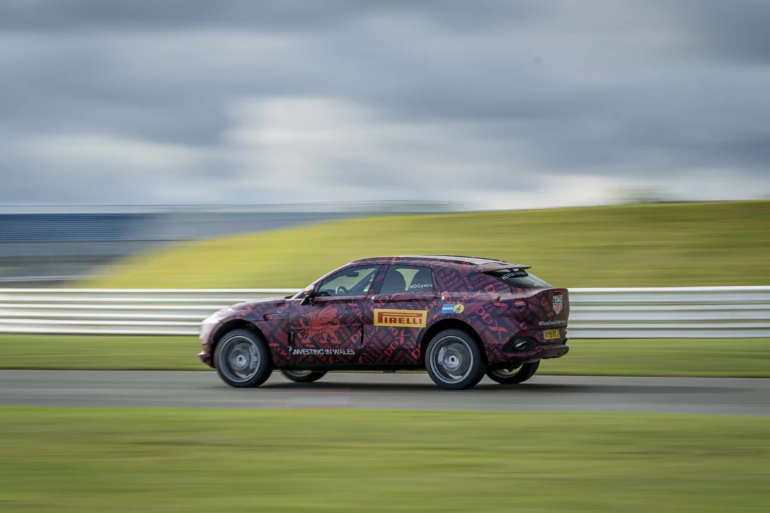 1623335-aston-martins-first-suv-powers-into-final-stages-of-development-04.jpg