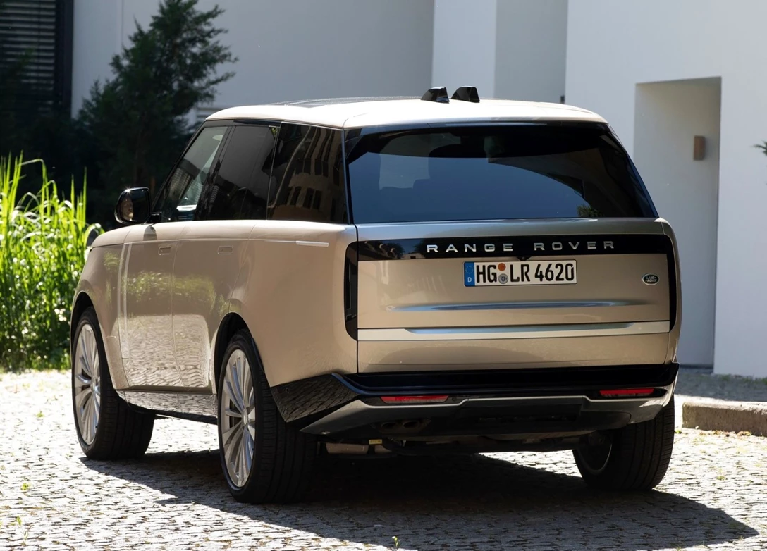 1677565-Land_Rover-Range_Rover-2023-03.jpg