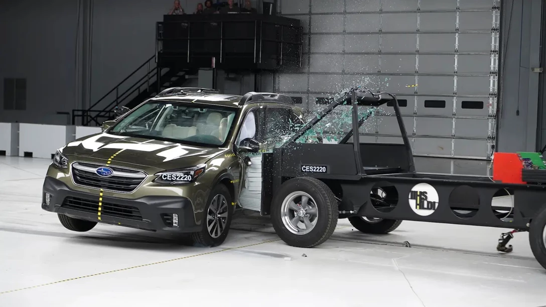 1664905-subaru-outback-gets-highest-possible-score-in-updated-iihs-crash-test-195252_1.jpg
