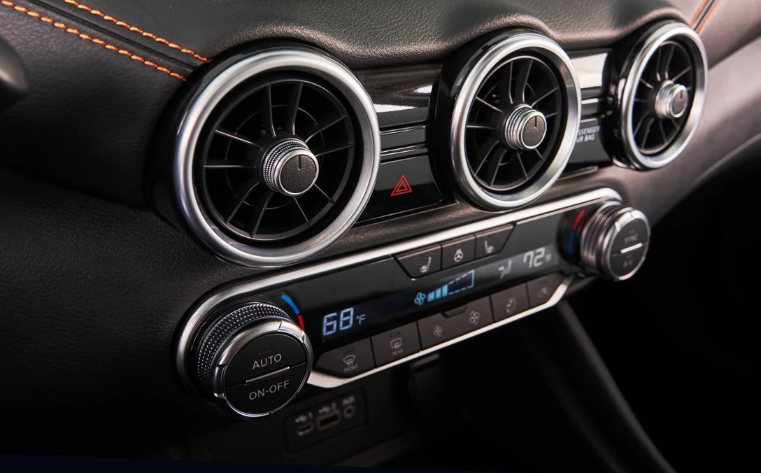 1625856-2019 Nissan Sentra B-16.jpg