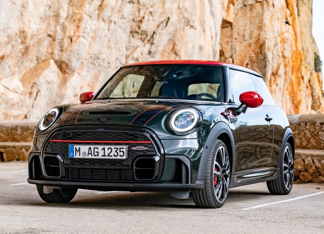 1646377-Mini-John_Cooper_Works-2021-07.jpg