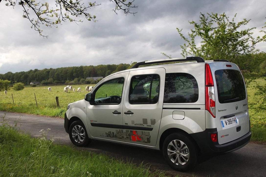 1599818-רנו קנגו (7).jpg