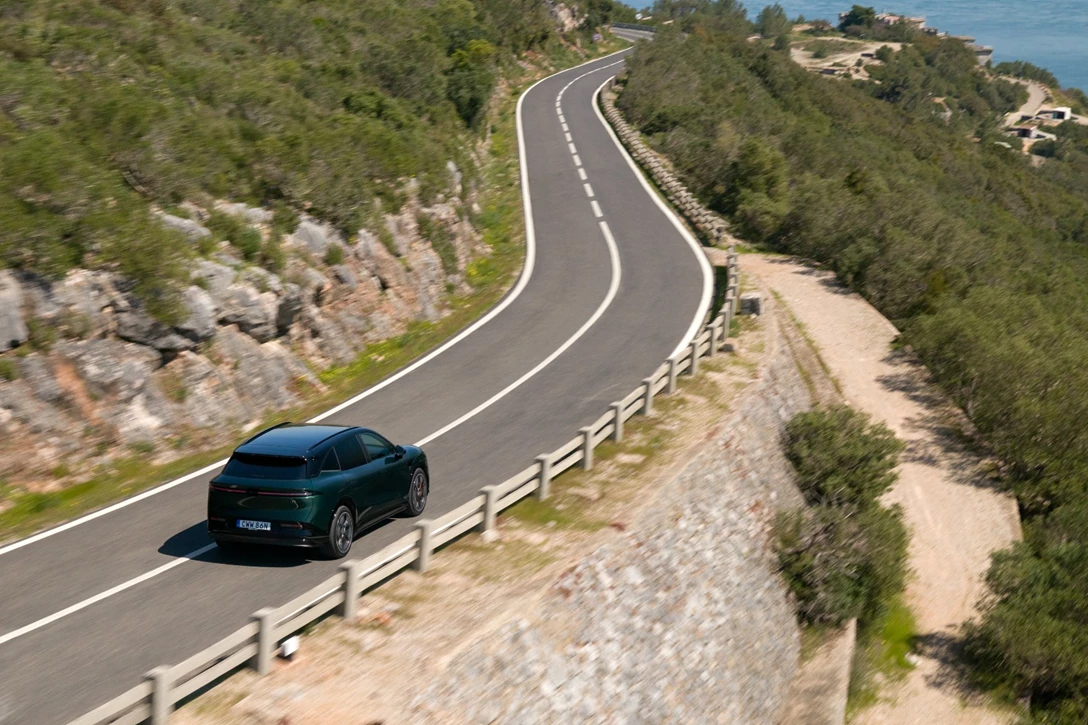 1708021-Zeekr_7X_Forest Green_034.jpg