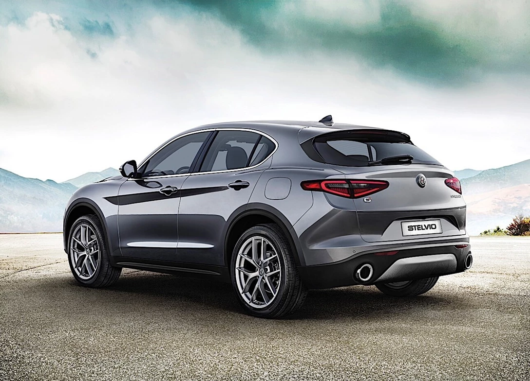 1685383-Alfa_Romeo-Stelvio-2023-03.jpg