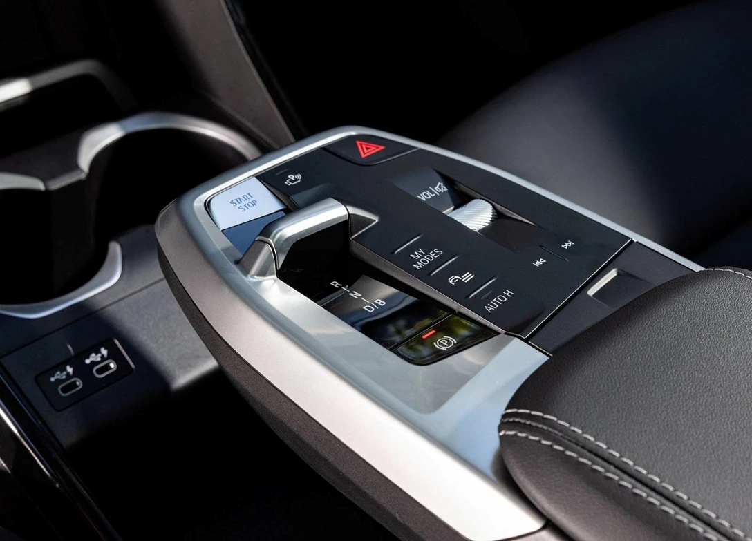 BMW-iX2-2025 (9).jpg