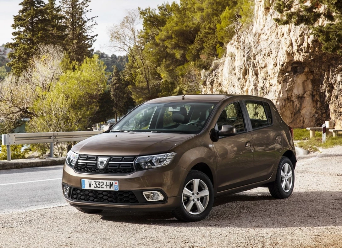 1650608-Dacia-Sandero-2020-01.jpg