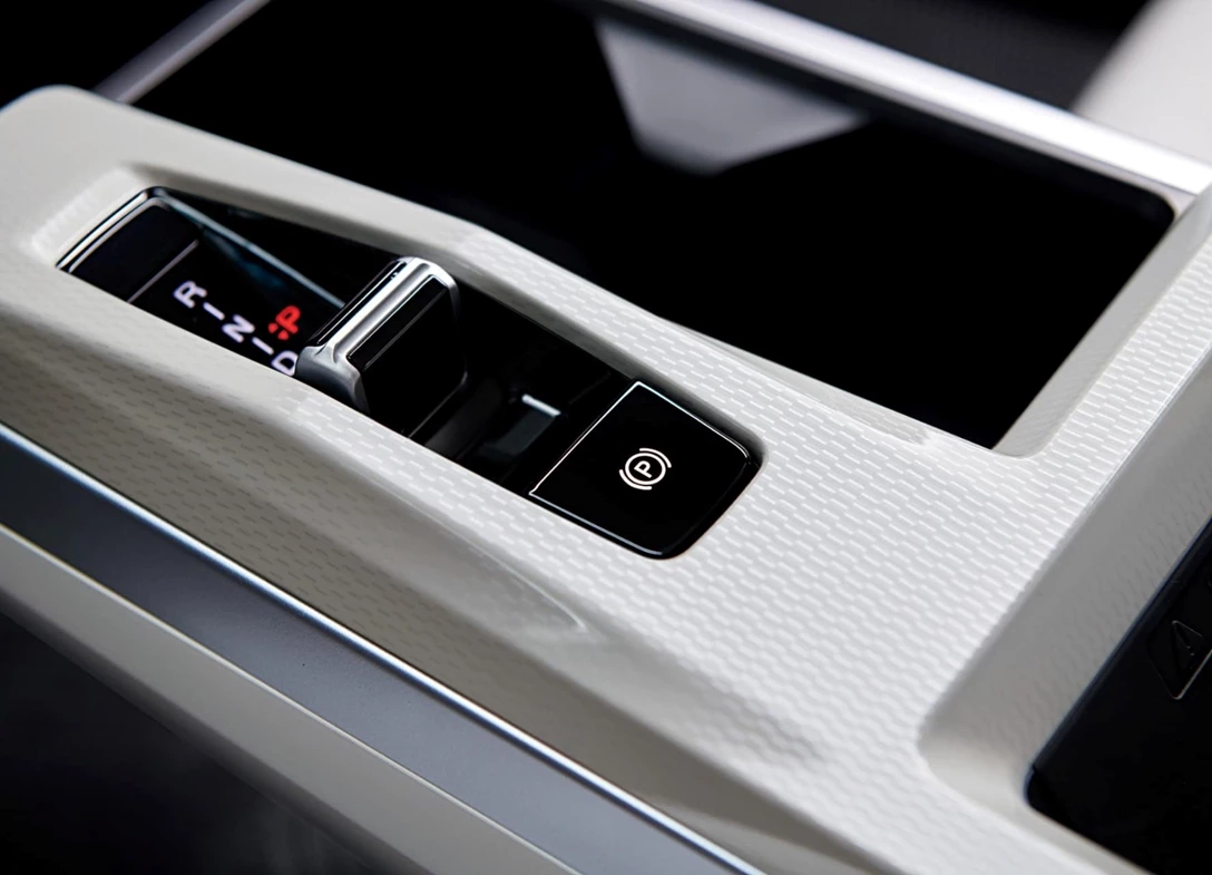 1709934-KGM-Torres-2025 (12).jpg