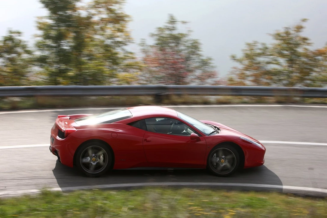 פרארי 458 איטליה