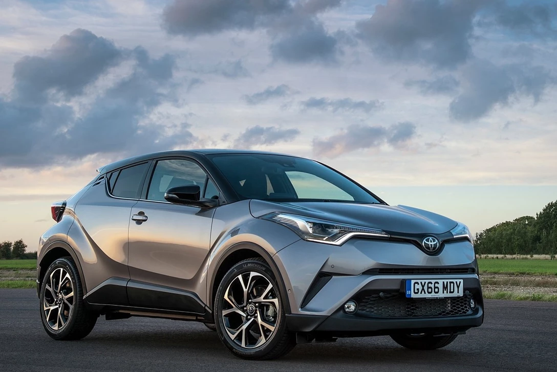 1584086-Toyota-C-HR-2017-1600-01.jpg