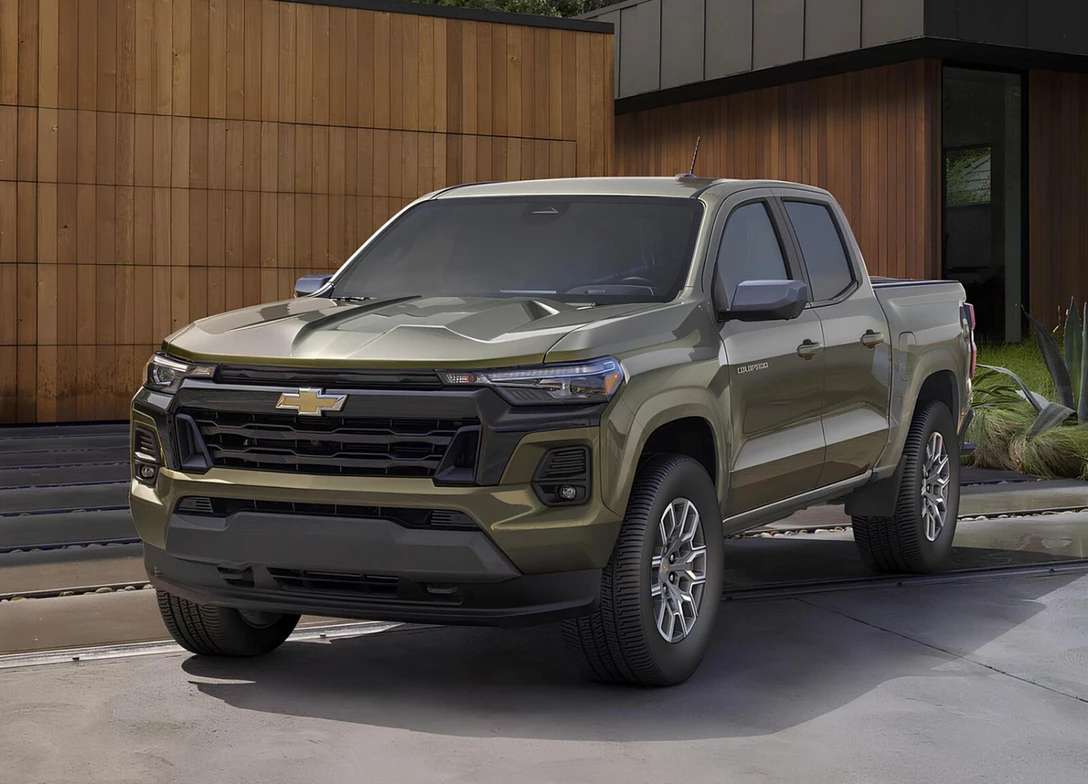 1701640-Chevrolet-Colorado_ZR2-2024-000.jpg