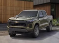 1701640-Chevrolet-Colorado_ZR2-2024-000.jpg
