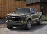 1701640-Chevrolet-Colorado_ZR2-2024-000.jpg