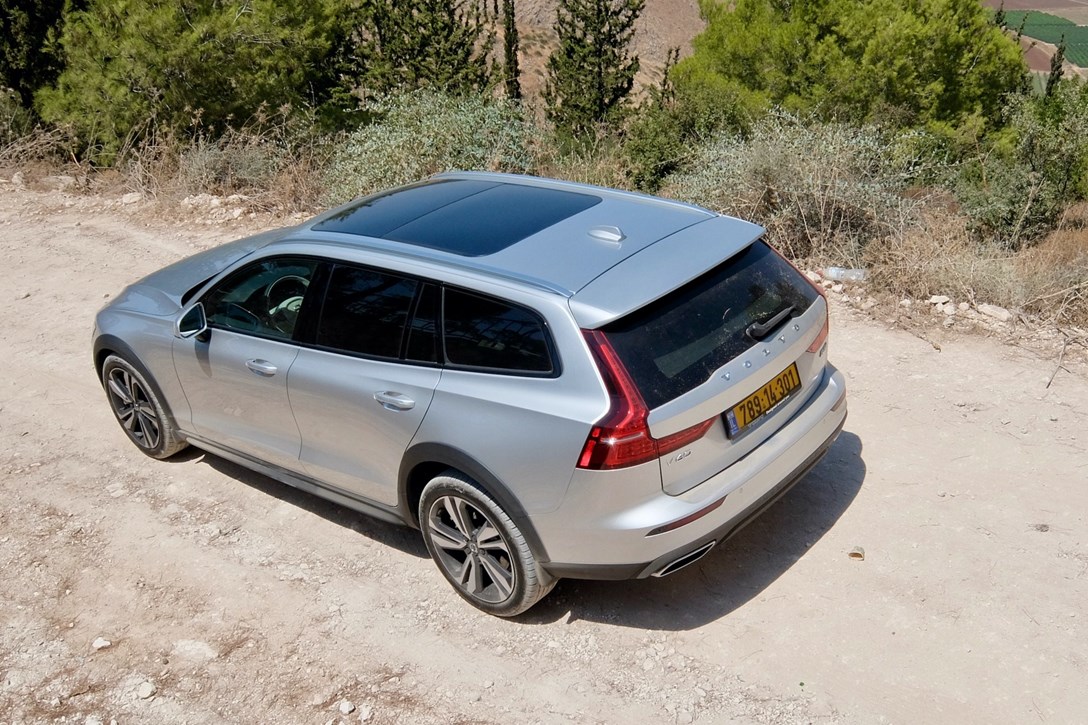 1635135-וולוו V60 קרוס קאנטרי - 7.jpeg