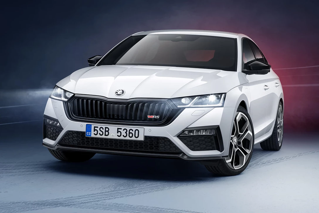 1631309-OCTAVIA_RS_iV_03 copy.jpg