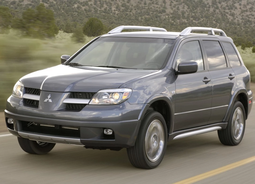 1599976-Mitsubishi-Outlander_SE-2006-1600-05.jpg