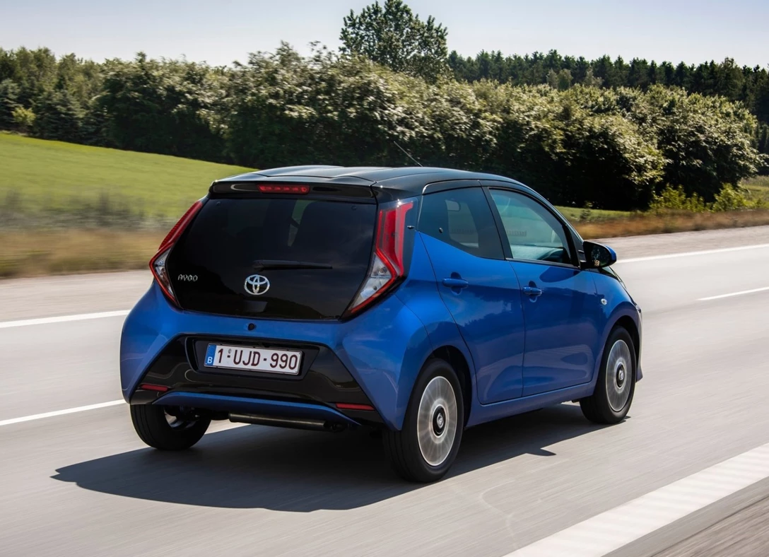 1648178-Toyota-Aygo-2019-02.jpg