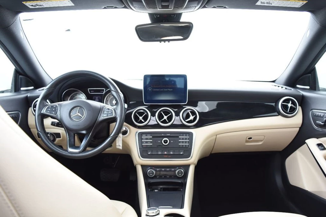 1647027-used-2015-mercedes_benz-cla-4drsedancla2504matic-12650-17734509-28-1024.jpg