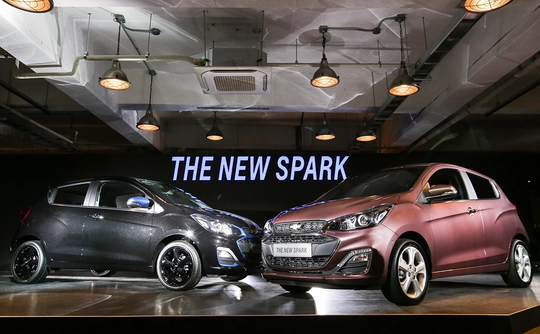 1609437-שברולט ספארק מ פנים (2).jpg