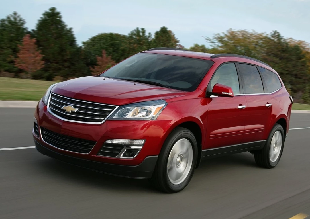1662399-Chevrolet-Traverse-2013-03.jpg