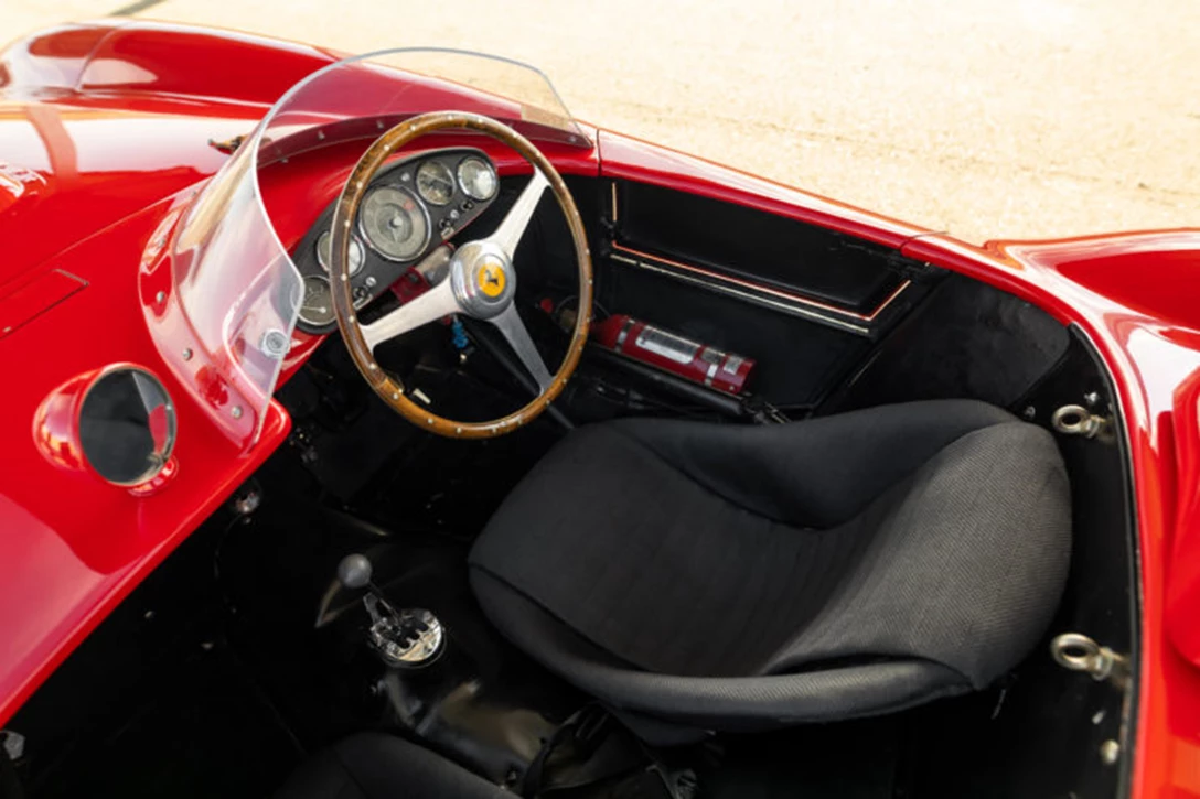 1666110-Ferrari-410-Sport-Spider-4-740x493.jpg