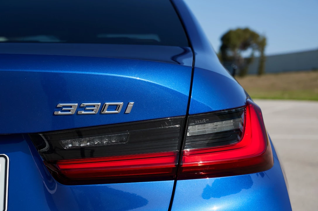 1608621-במוו סדרה 3 מבחן דרכים השקה (3).jpg