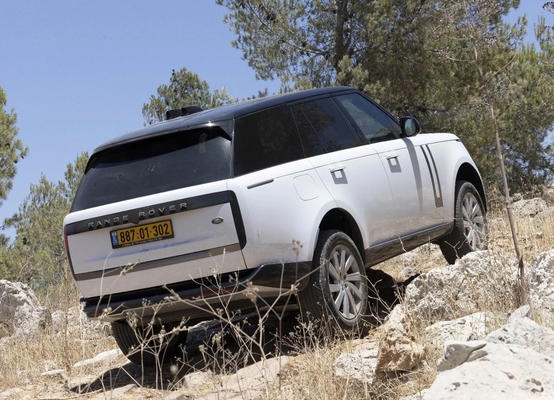 1677564-Land_Rover-Range_Rover-2023-02Y.jpg