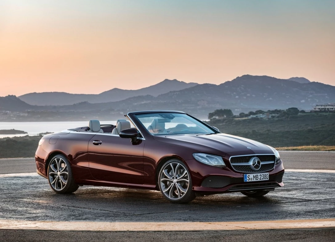 1660626-Mercedes-Benz-E-Class_Cabriolet-2020-01.jpg