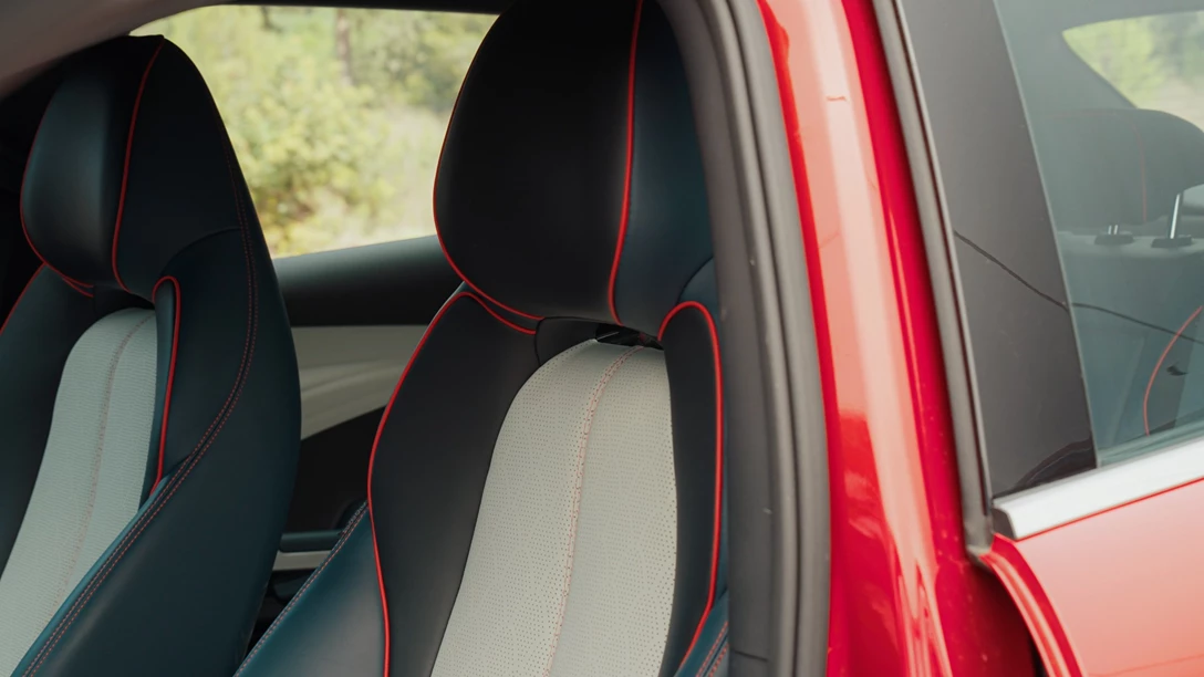 1672479-BYD ATTO 3.00_57_59_21.Still071 copy.jpg