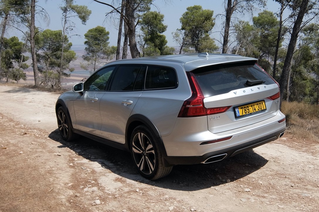 1635131-וולוו V60 קרוס קאנטרי - 10.jpeg