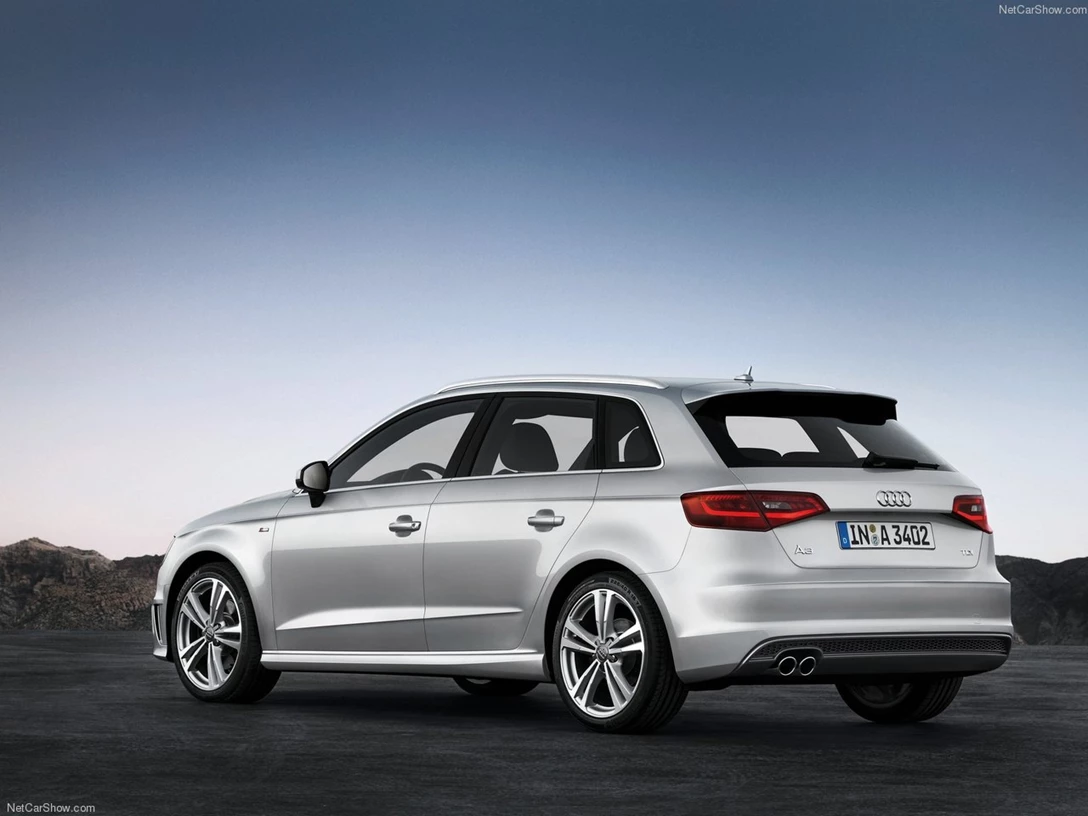 1646085-Audi-A3_Sportback_S-Line-2014-1280-20.jpg