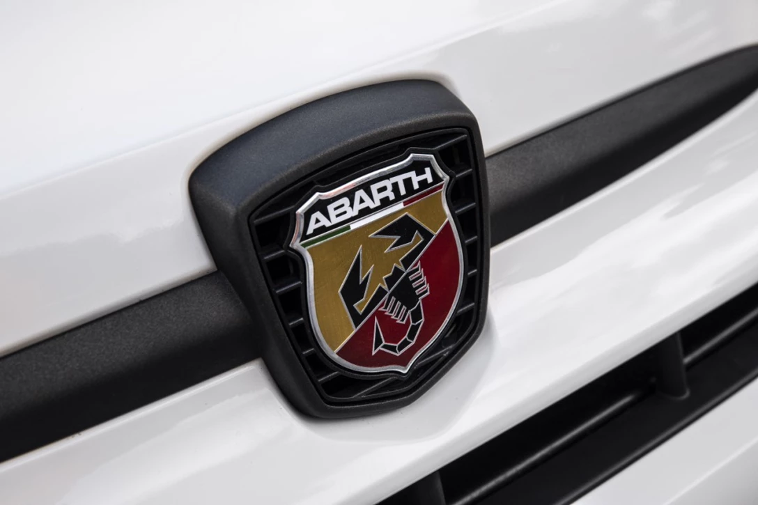 1610925-190129_Abarth_70th_Anniversary_range_43.jpg