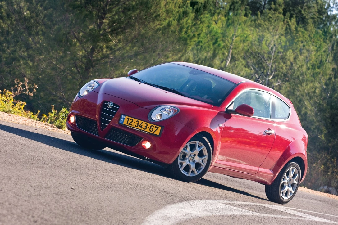 1676281-אלפא מיטו גיליון 290 צילום ניצן אביבי.jpg