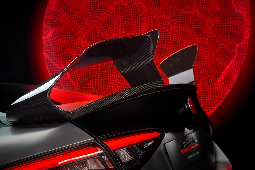 GiuliaQuadrifoglioLunaRossa (6).jpg