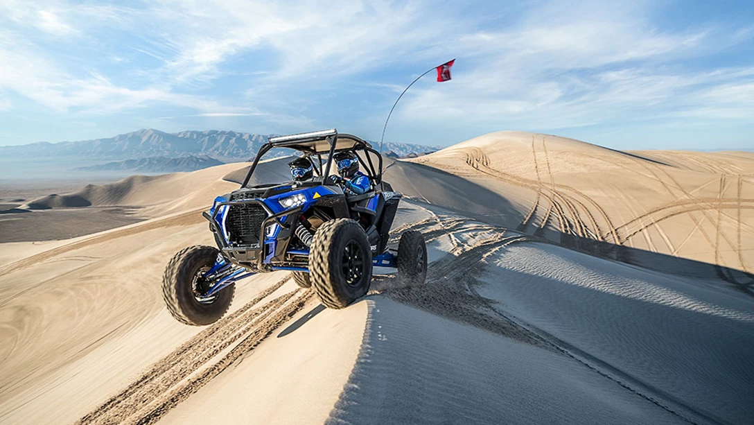 1592616-rzr-turbo-s-location-5.jpg