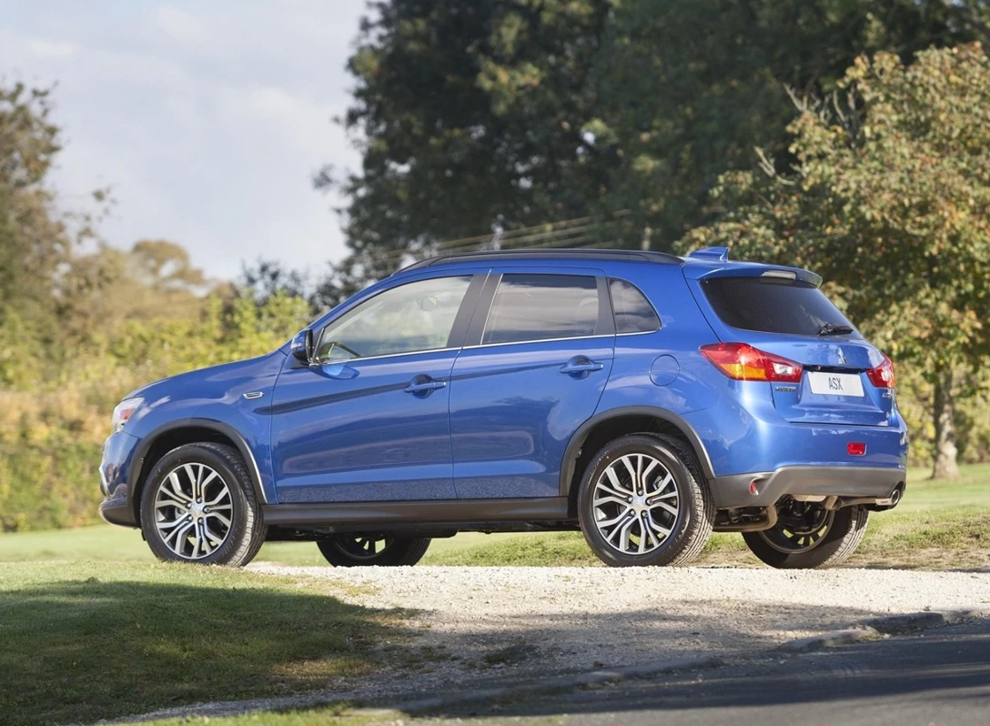 1640693-Mitsubishi-ASX-2019-04.jpg