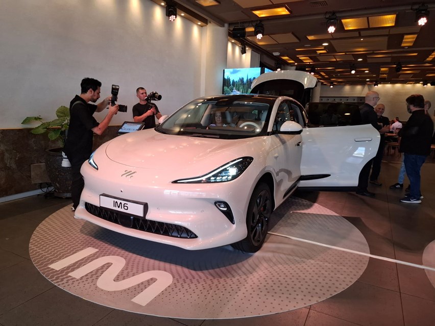 WhatsApp Image 2025-11-10 at 11.59.41.jpeg