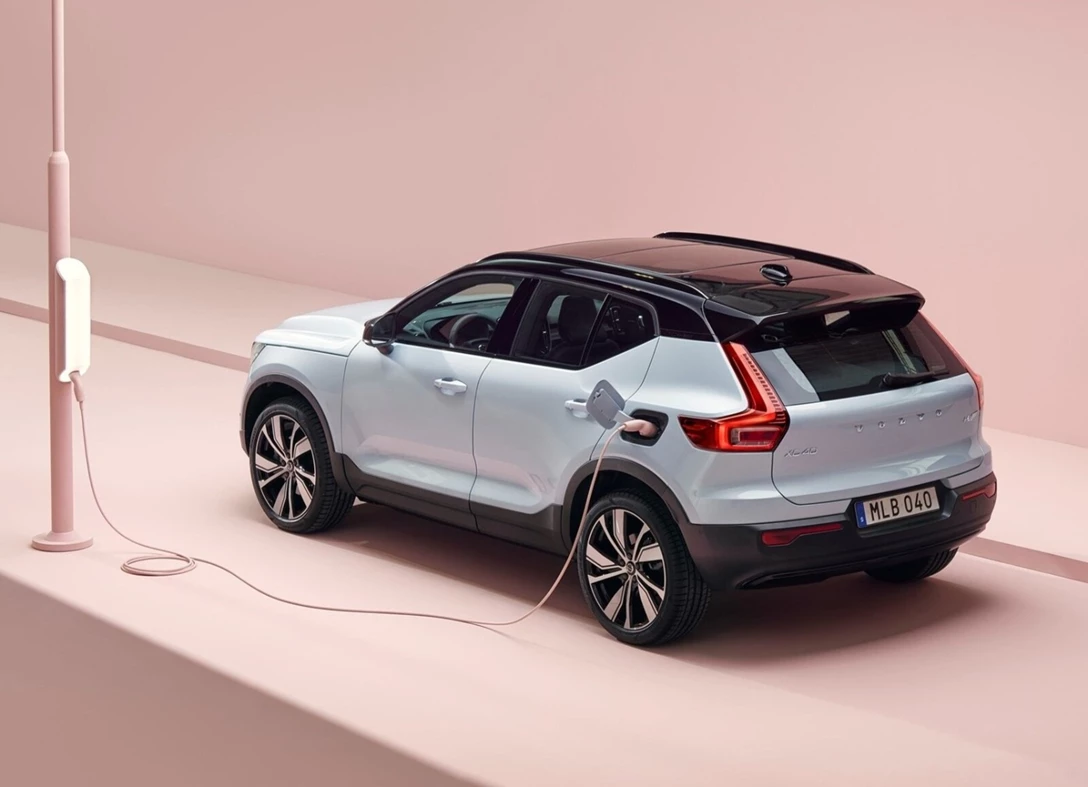 1655102-Volvo-XC40_Recharge-2022-08.jpg