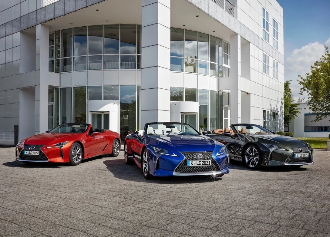 1682825-Lexus-LC_500-2023-12.jpg