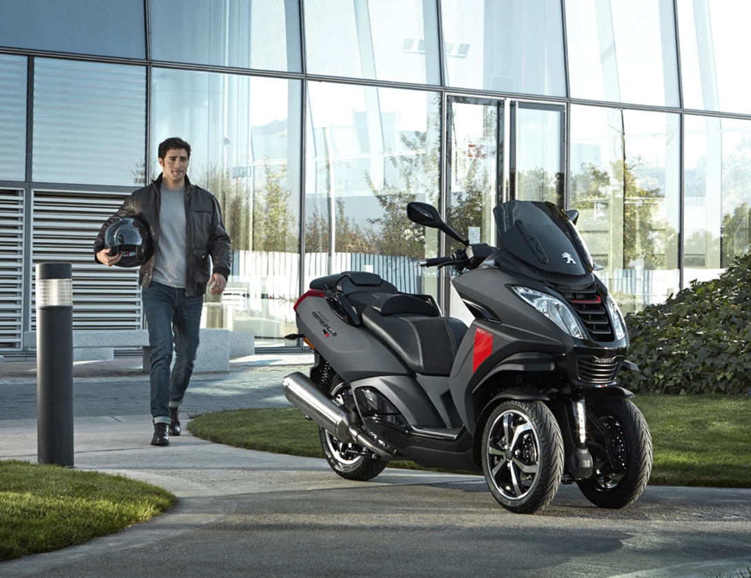 1626453-Peugeot Metropolis RX-R (2).jpg