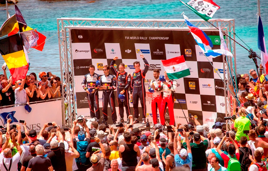 1597009-Hyundai WRC Italia Rally (Photo2).jpg